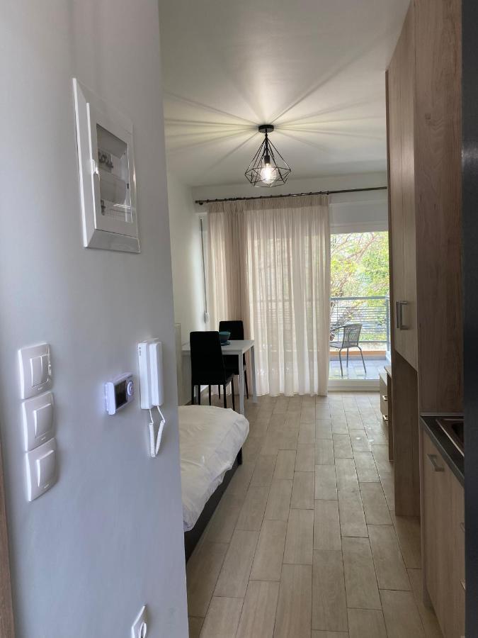 Atelier Apartment Larissa Exterior foto
