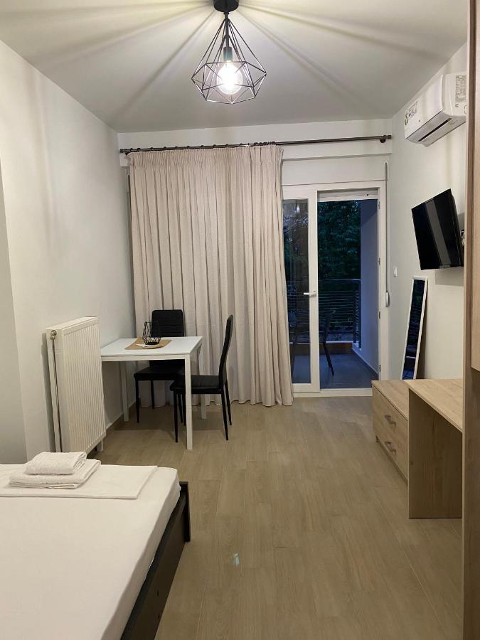 Atelier Apartment Larissa Exterior foto